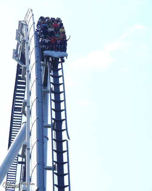 Rollercoaster track has broken Rollercoaster track has broken